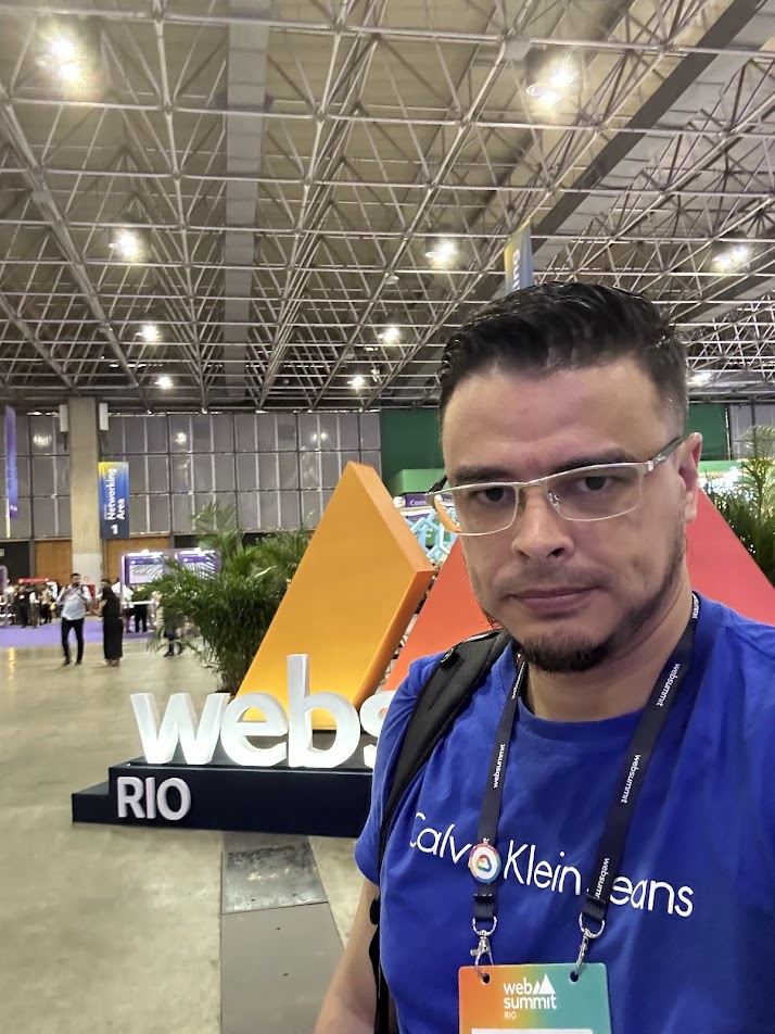 Tobias Birro no Web Summit Rio